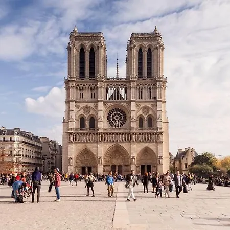 Grand & Bel Apartement Pres De Notre Dame Et La Seine * Parigi